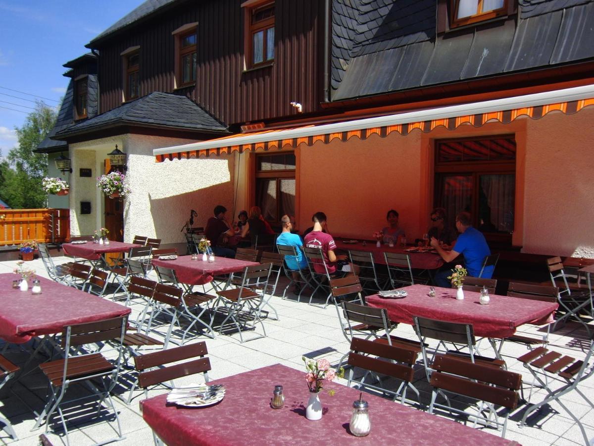 Hotel Vierenstrasse Neudorf  Εξωτερικό φωτογραφία