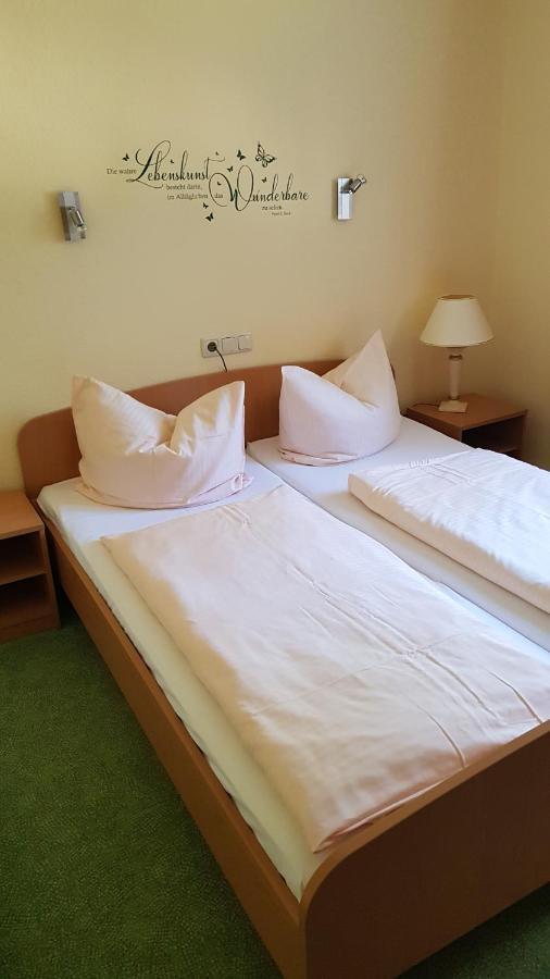 Hotel Vierenstrasse Neudorf  Εξωτερικό φωτογραφία