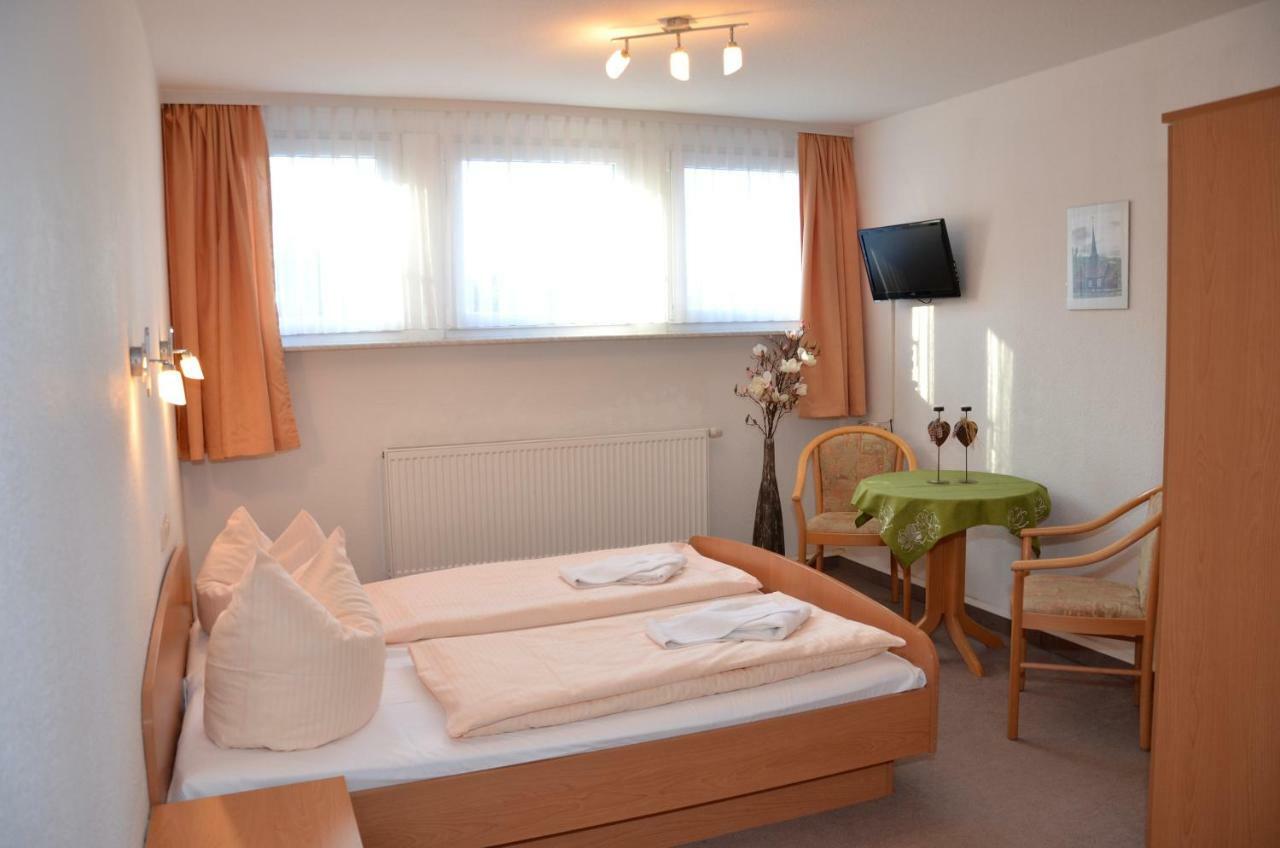 Hotel Vierenstrasse Neudorf  Εξωτερικό φωτογραφία